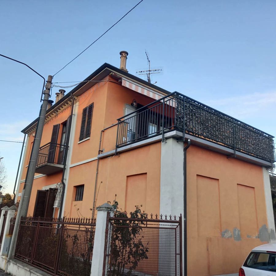 Foto 20 di 21 - Casa indipendente in vendita a Grinzane Cavour