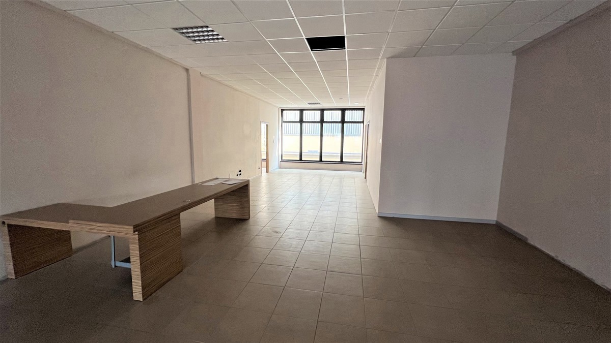 Foto 4 di 14 - Ufficio in vendita a Castenaso