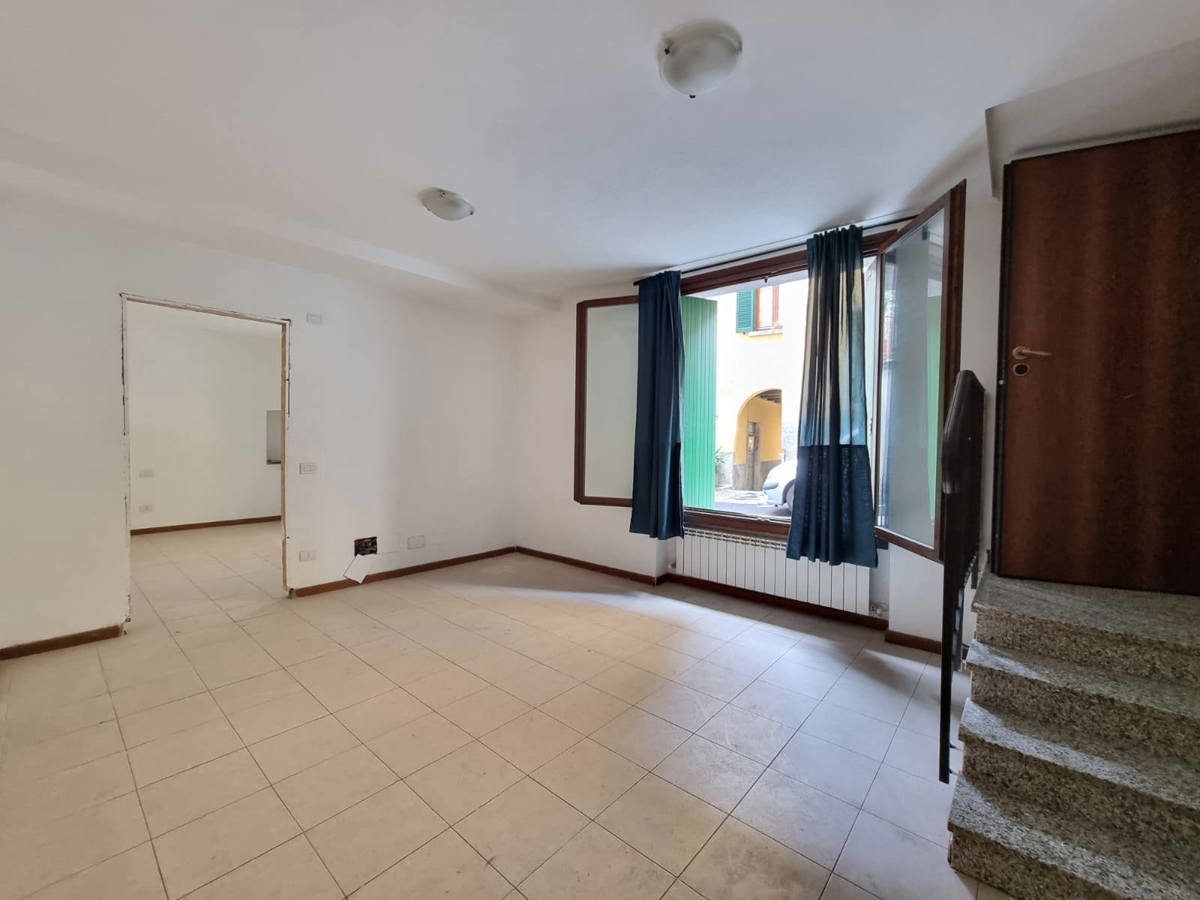 Foto 6 di 9 - Appartamento in vendita a Lecco