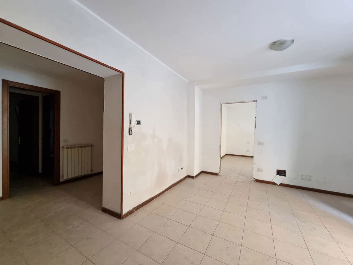 Foto 5 di 9 - Appartamento in vendita a Lecco