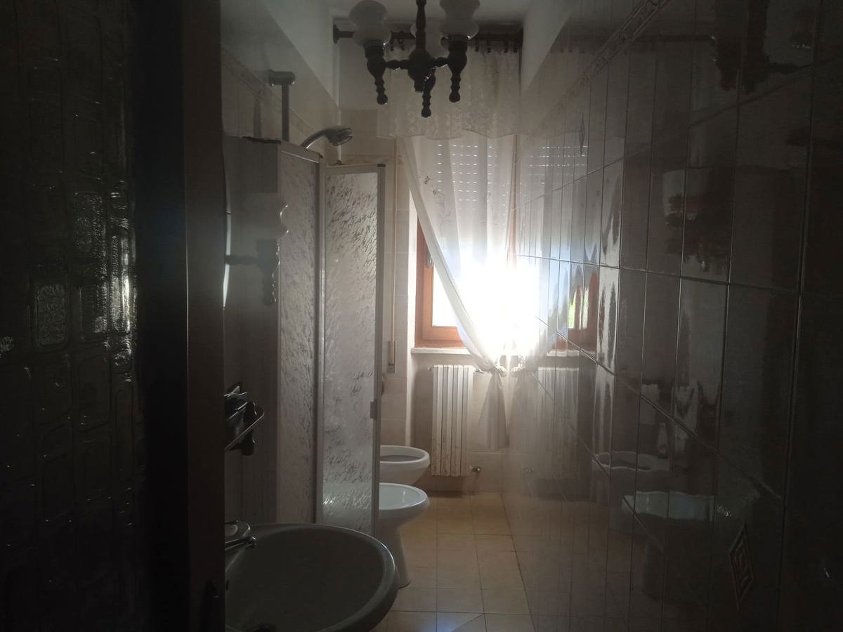 Foto 13 di 14 - Villa a schiera in vendita a Gavorrano