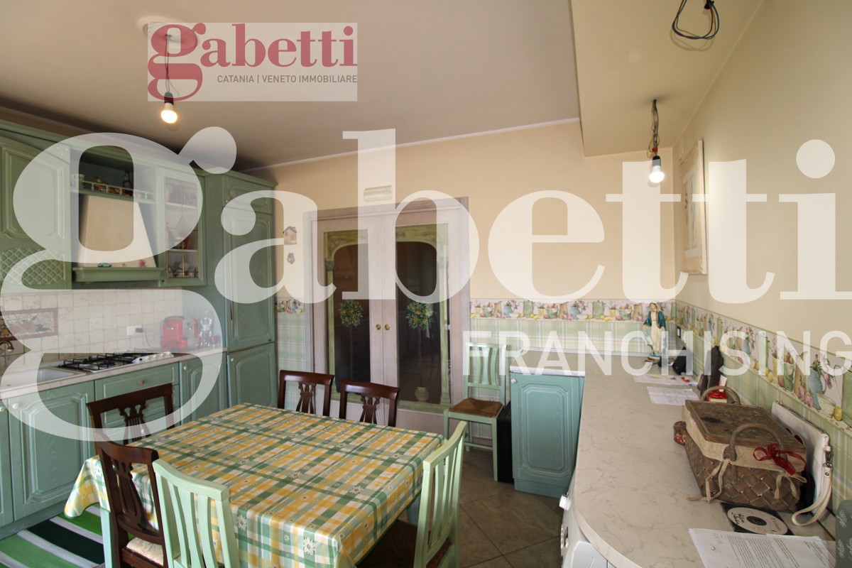 Foto 12 di 31 - Appartamento in vendita a San Giovanni La Punta