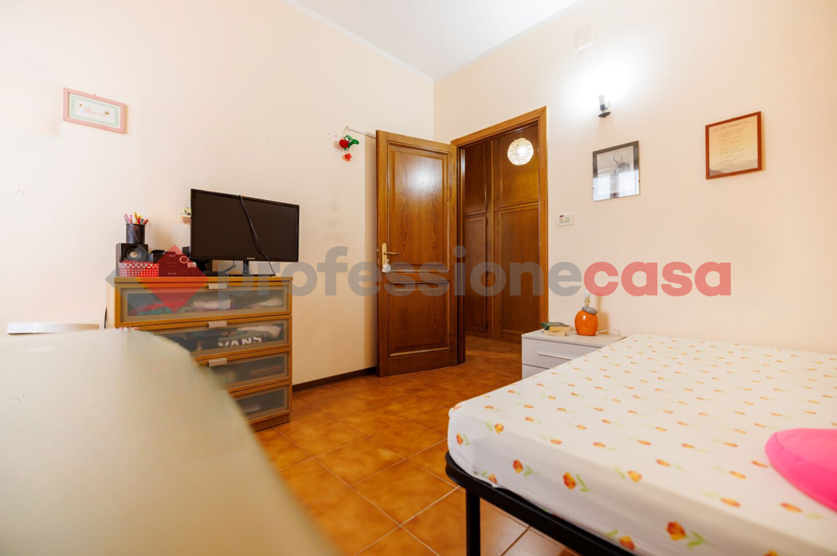 Foto 28 di 34 - Appartamento in vendita a Livorno