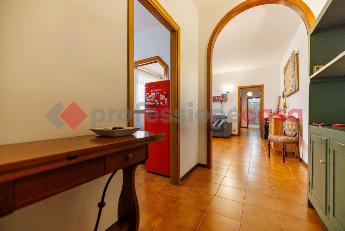 Foto 15 di 34 - Appartamento in vendita a Livorno