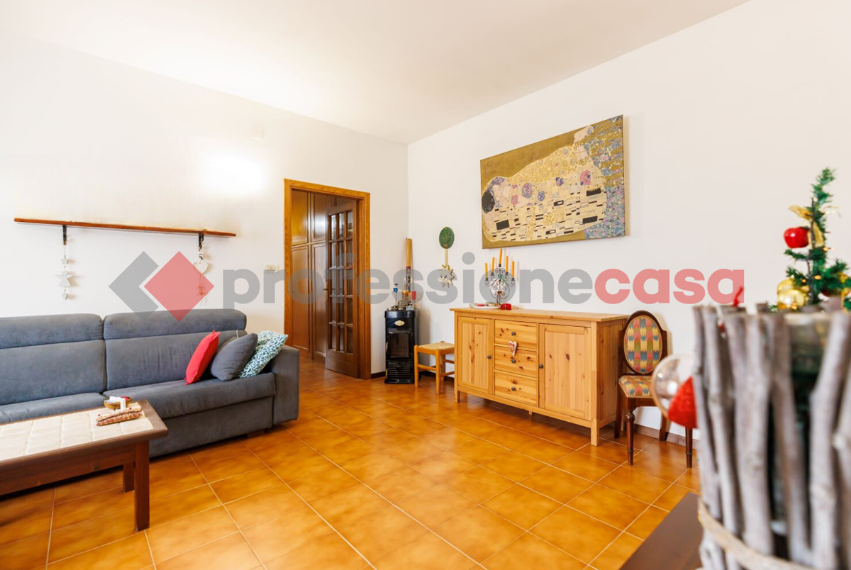 Foto 3 di 34 - Appartamento in vendita a Livorno