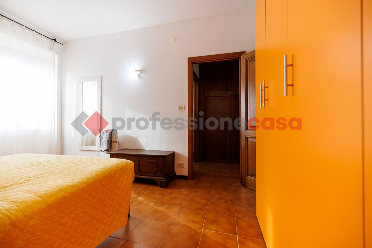 Foto 21 di 34 - Appartamento in vendita a Livorno