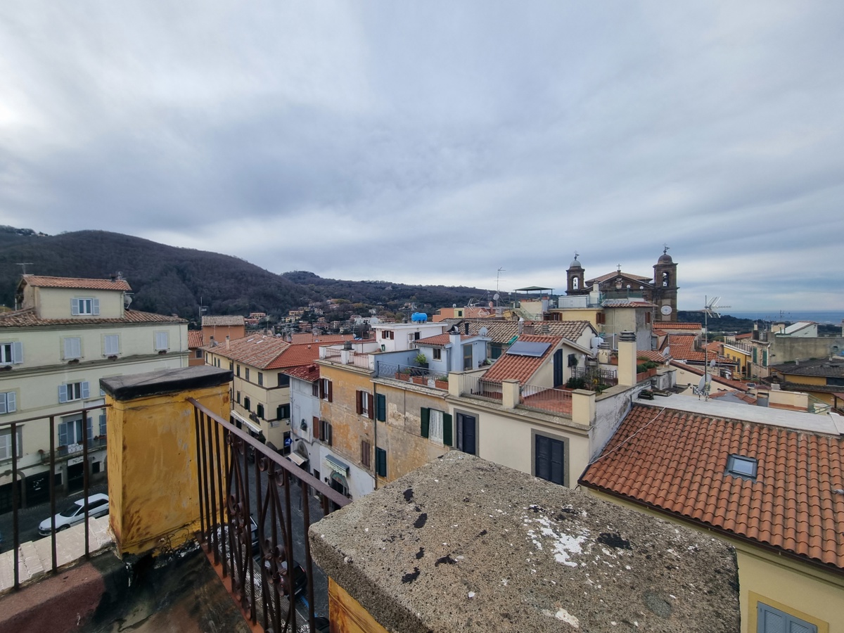 Foto 5 di 8 - Appartamento in vendita a Monte Porzio Catone