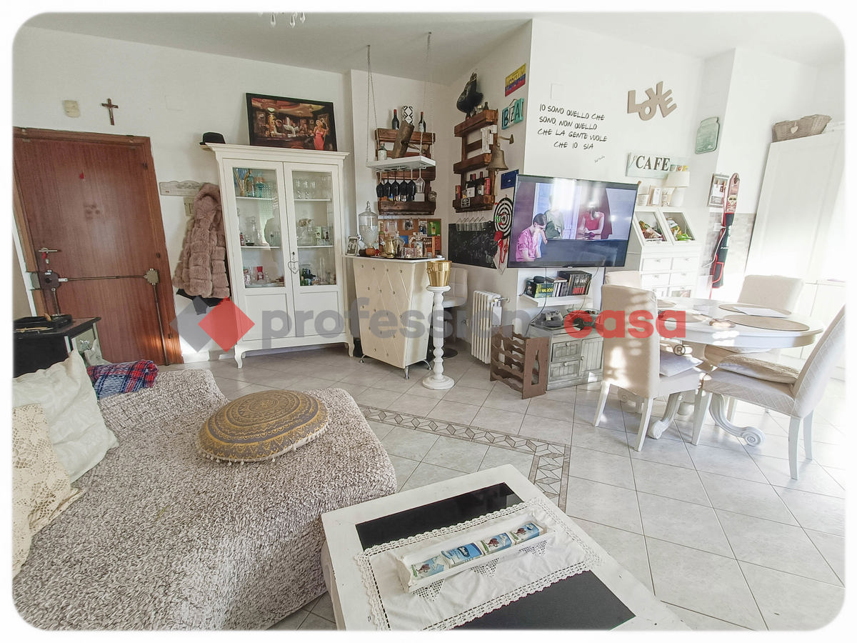Foto 8 di 27 - Appartamento in vendita a Livorno