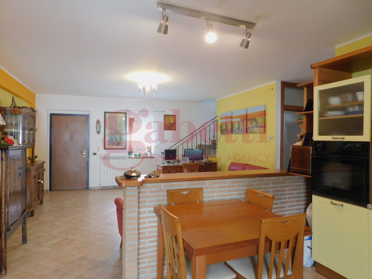 Foto 6 di 35 - Villa a schiera in vendita a Pozzilli
