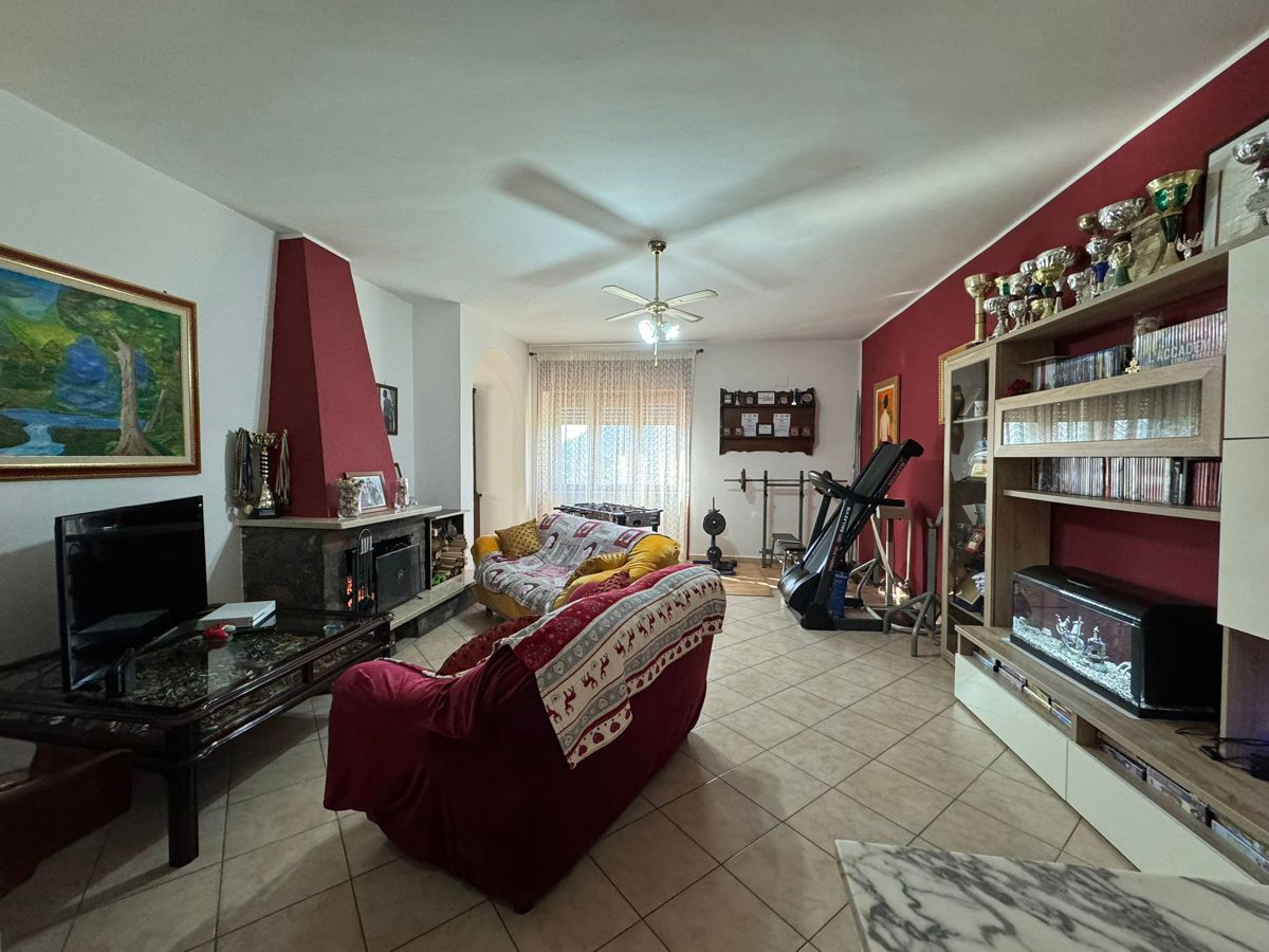 Foto 3 di 24 - Appartamento in vendita a Olevano sul Tusciano
