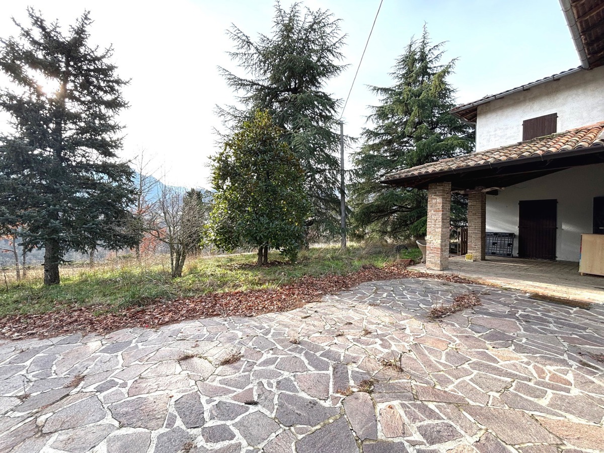 Foto 3 di 50 - Villa in vendita a Morfasso