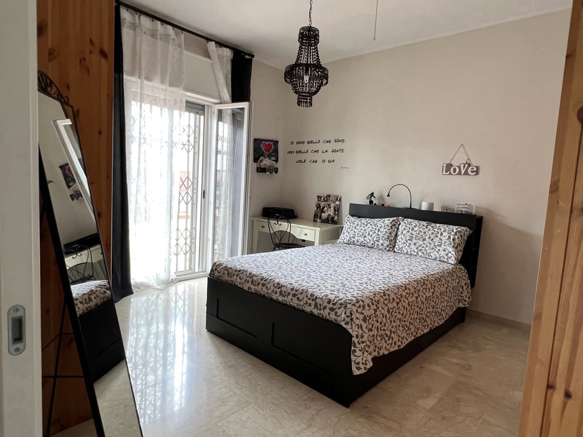 Foto 9 di 32 - Appartamento in vendita a Taranto