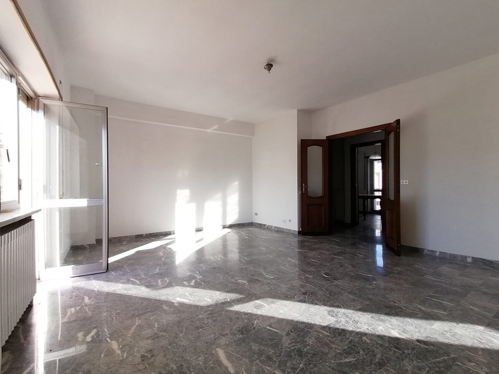 Foto 3 di 18 - Appartamento in vendita a L'Aquila