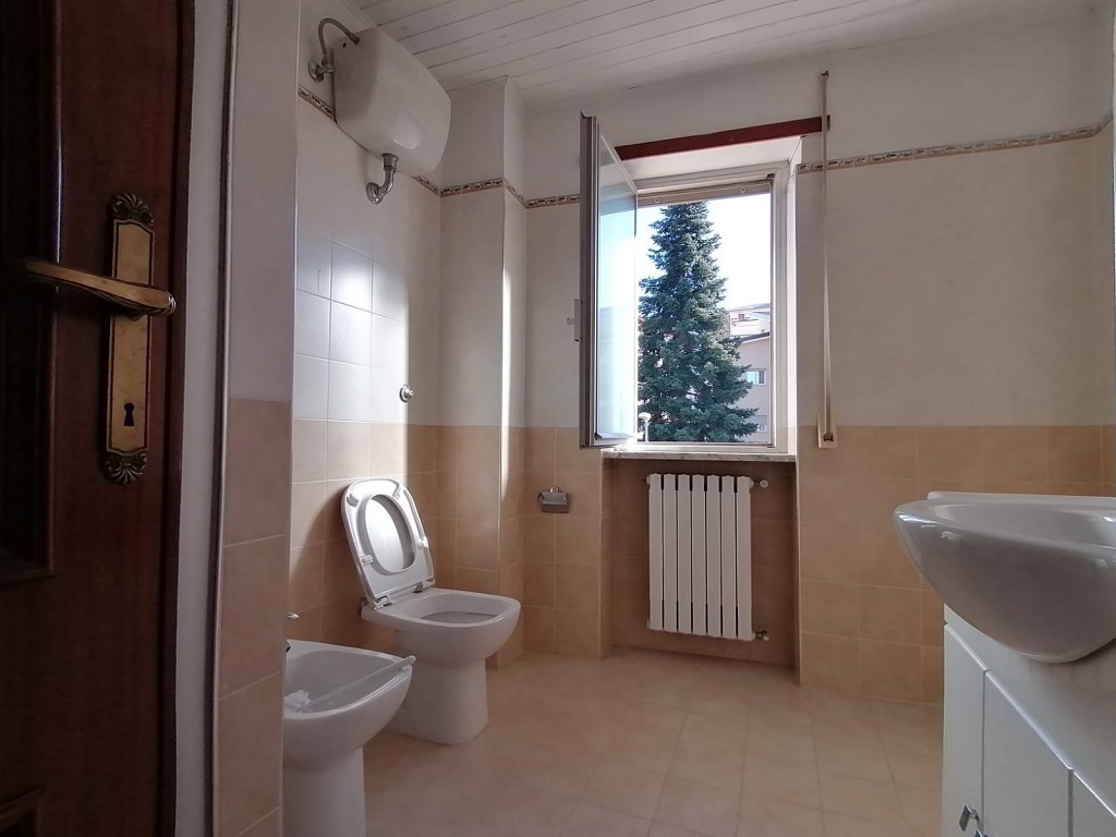 Foto 13 di 18 - Appartamento in vendita a L'Aquila