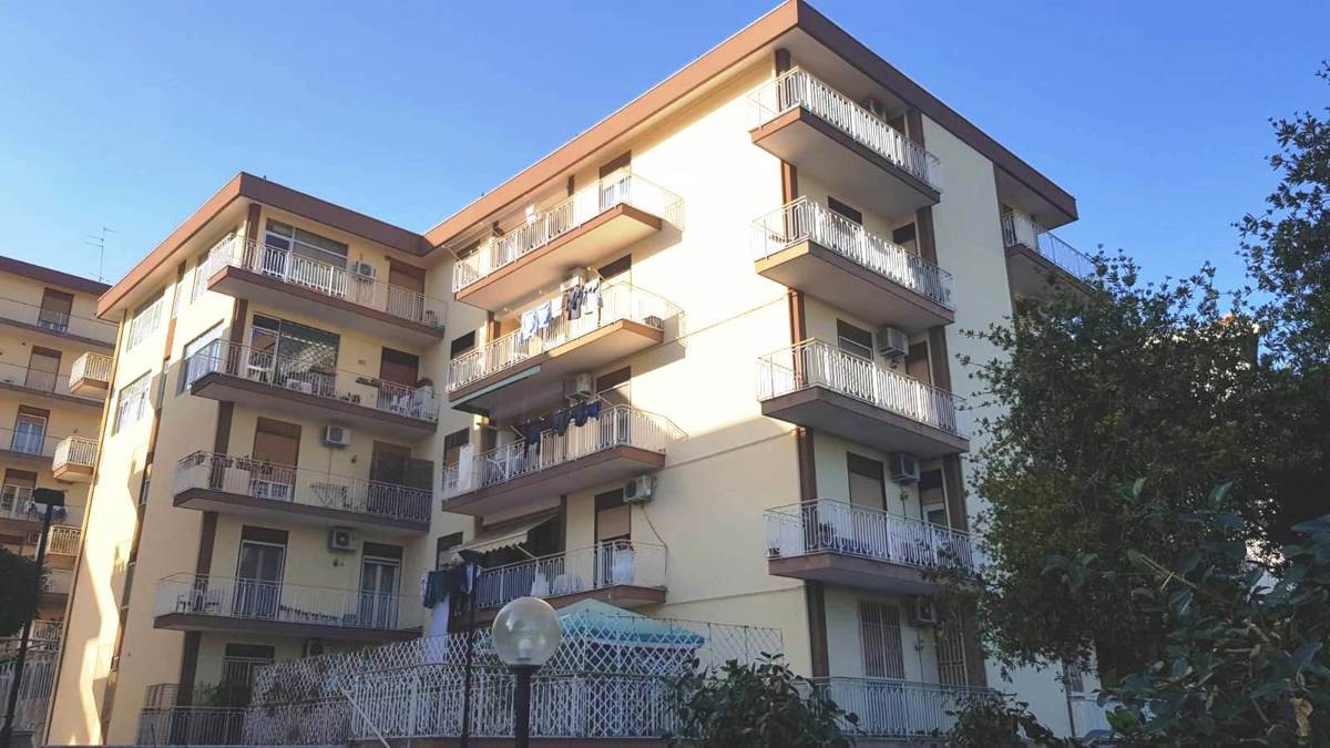 Foto 1 di 32 - Appartamento in vendita a Tremestieri Etneo