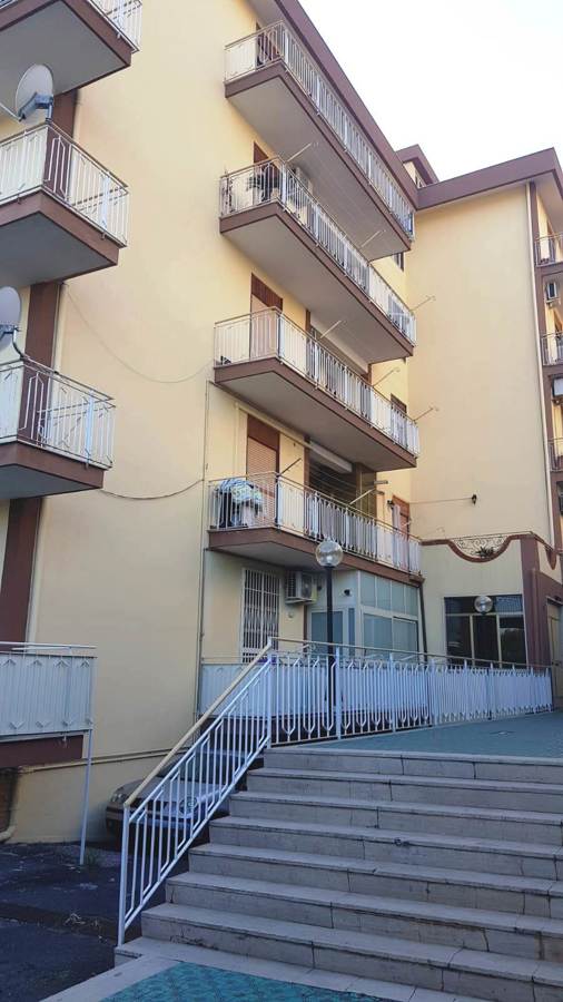 Foto 4 di 32 - Appartamento in vendita a Tremestieri Etneo