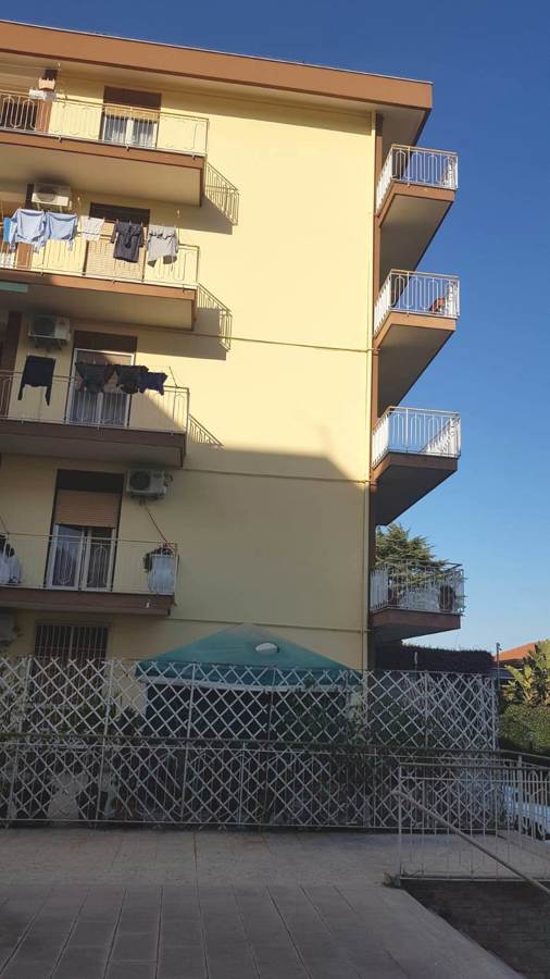 Foto 3 di 32 - Appartamento in vendita a Tremestieri Etneo