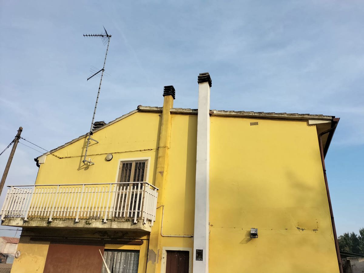 Foto 3 di 24 - Casa indipendente in vendita a Villanova del Ghebbo