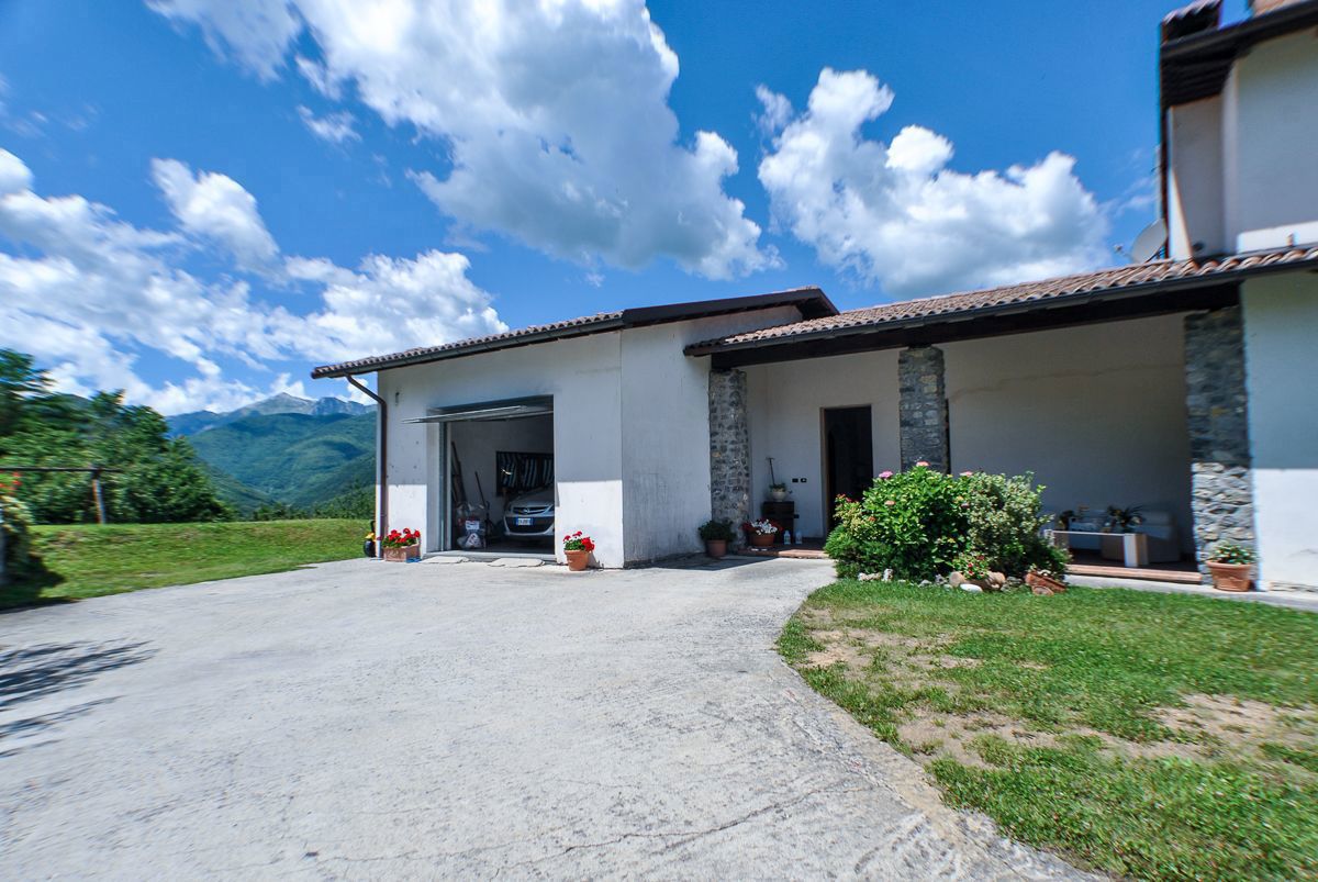 Foto 16 di 35 - Villa in vendita a Camporgiano