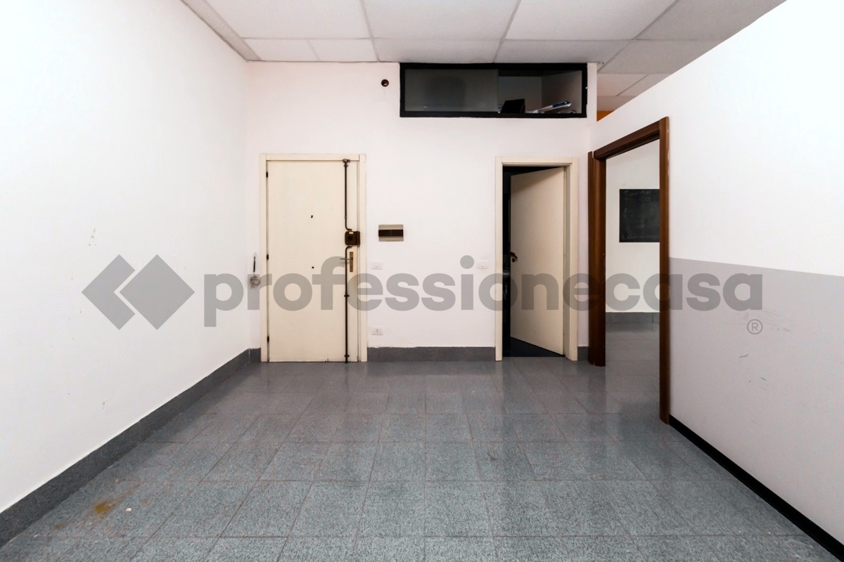 Foto 5 di 18 - Ufficio in vendita a Portici