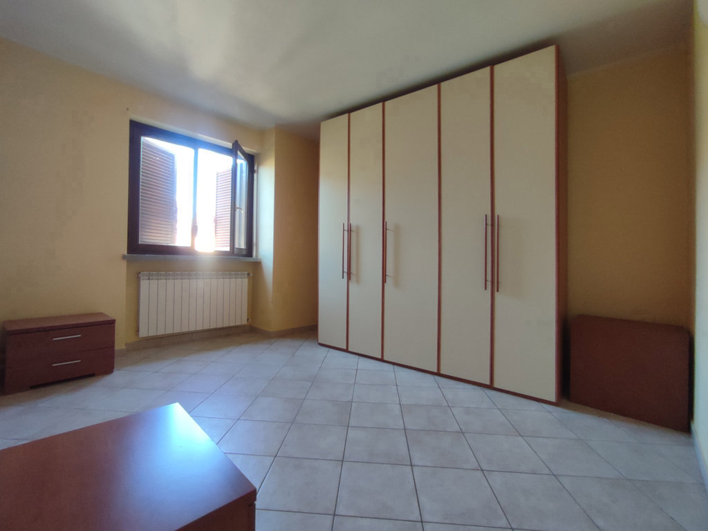 Foto 9 di 15 - Appartamento in vendita a Paruzzaro