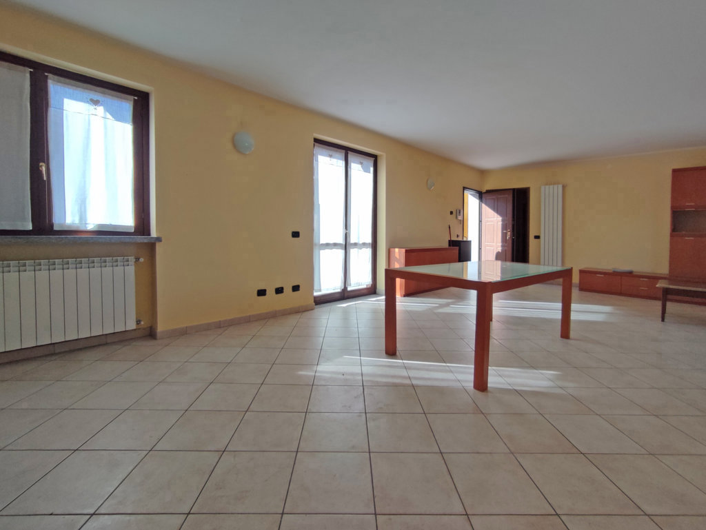 Foto 4 di 15 - Appartamento in vendita a Paruzzaro