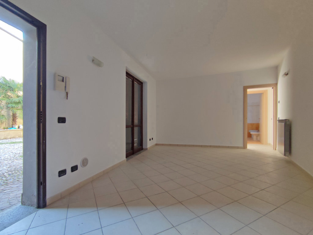 Foto 3 di 11 - Appartamento in vendita a Paruzzaro