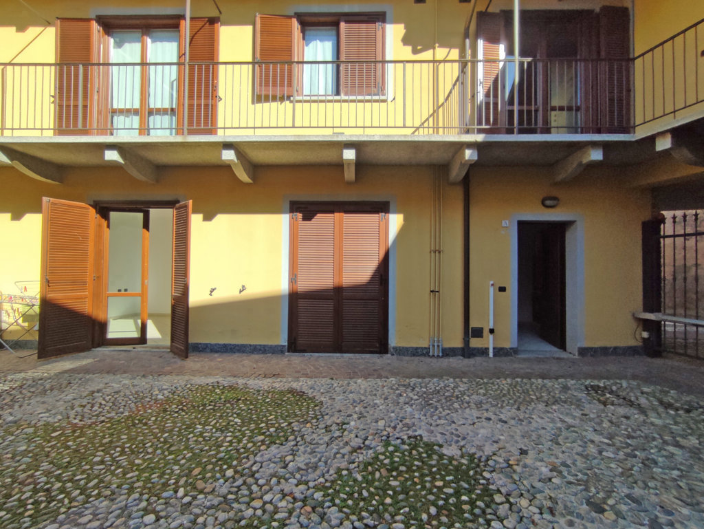 Foto 8 di 11 - Appartamento in vendita a Paruzzaro