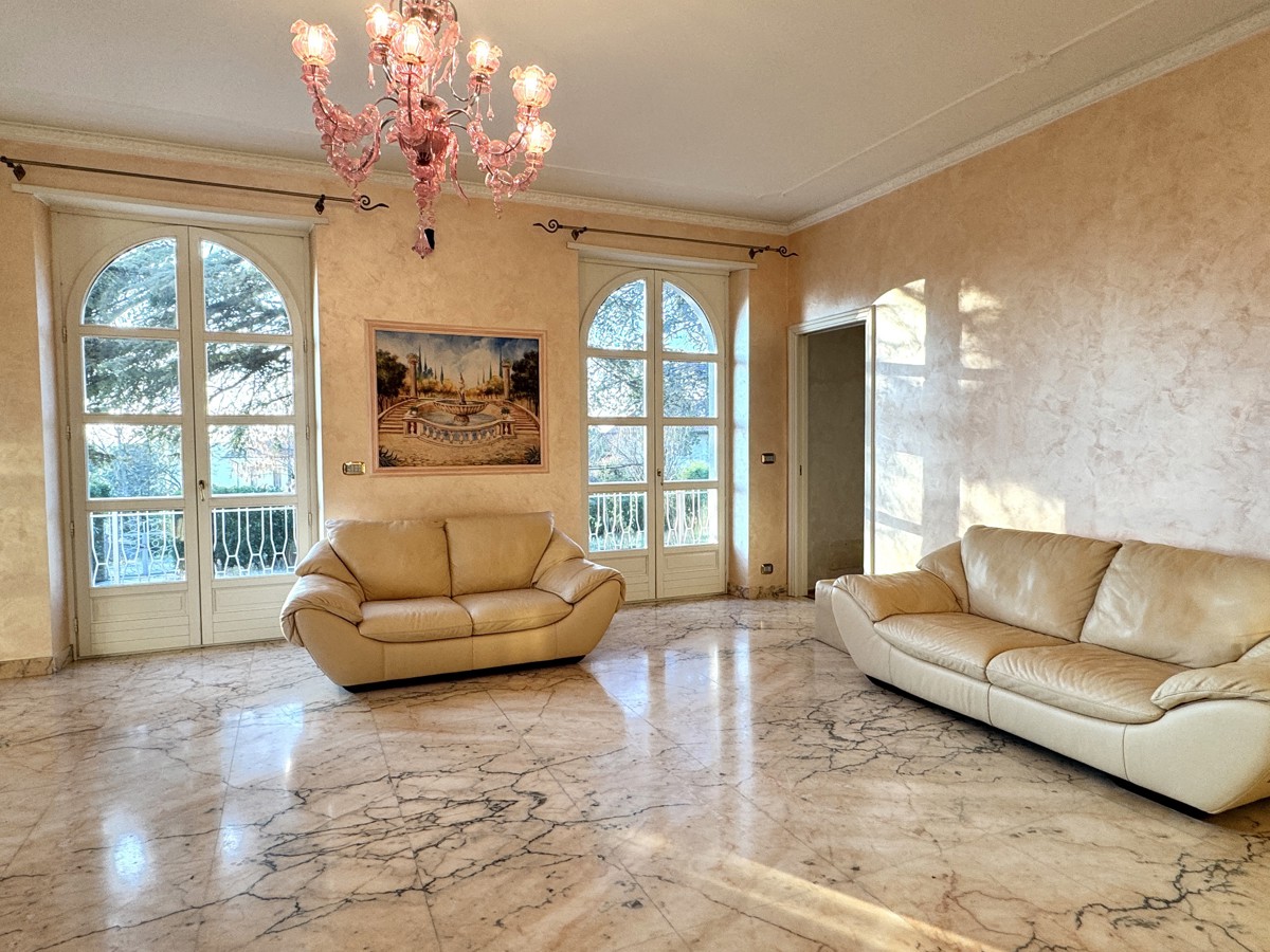 Foto 17 di 54 - Villa in vendita a Castelnuovo Don Bosco