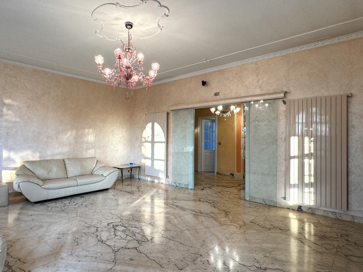 Foto 21 di 54 - Villa in vendita a Castelnuovo Don Bosco