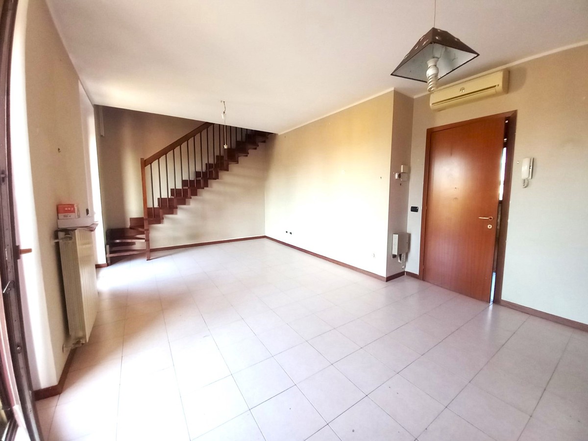 Foto 2 di 20 - Appartamento in vendita a Ceranova