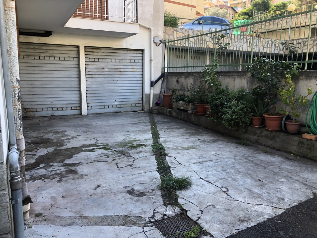 Foto 37 di 39 - Appartamento in vendita a Sanremo