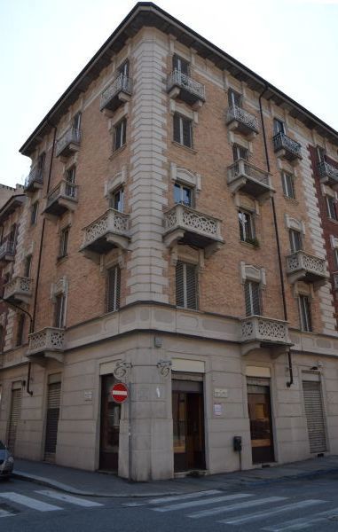 Foto 2 di 7 - Negozio in affitto a Torino