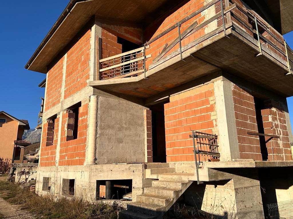 Foto 3 di 11 - Villa a schiera in vendita a Avezzano