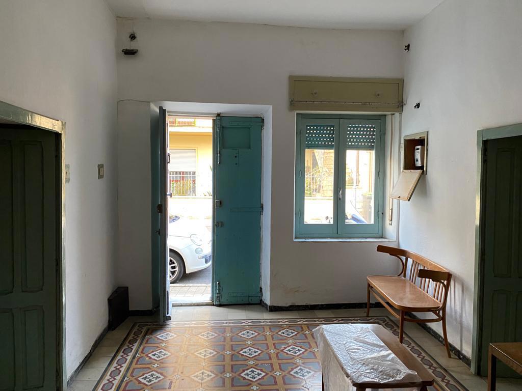 Foto 1 di 10 - Casa indipendente in vendita a Oristano