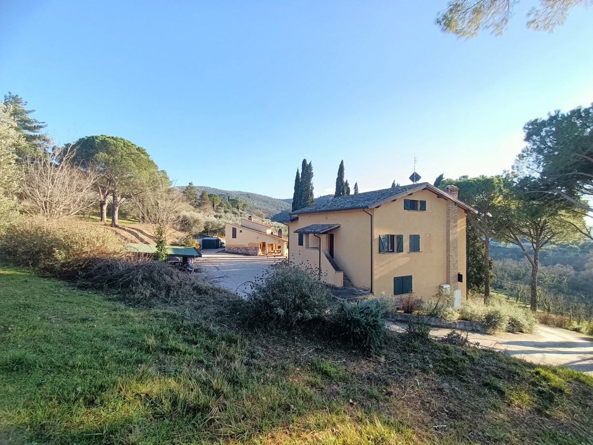 Foto 7 di 41 - Villa in vendita a Deruta