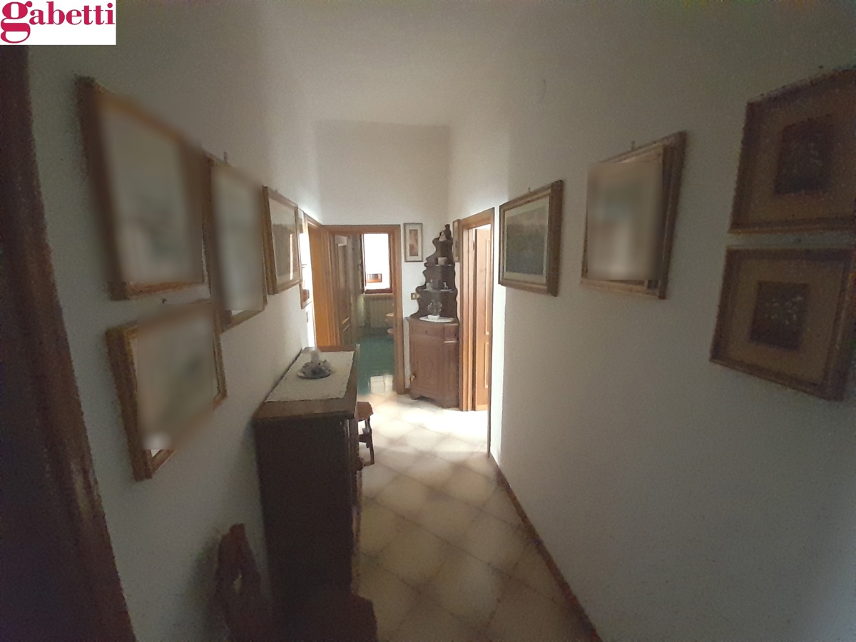 Foto 2 di 16 - Appartamento in vendita a Poggibonsi