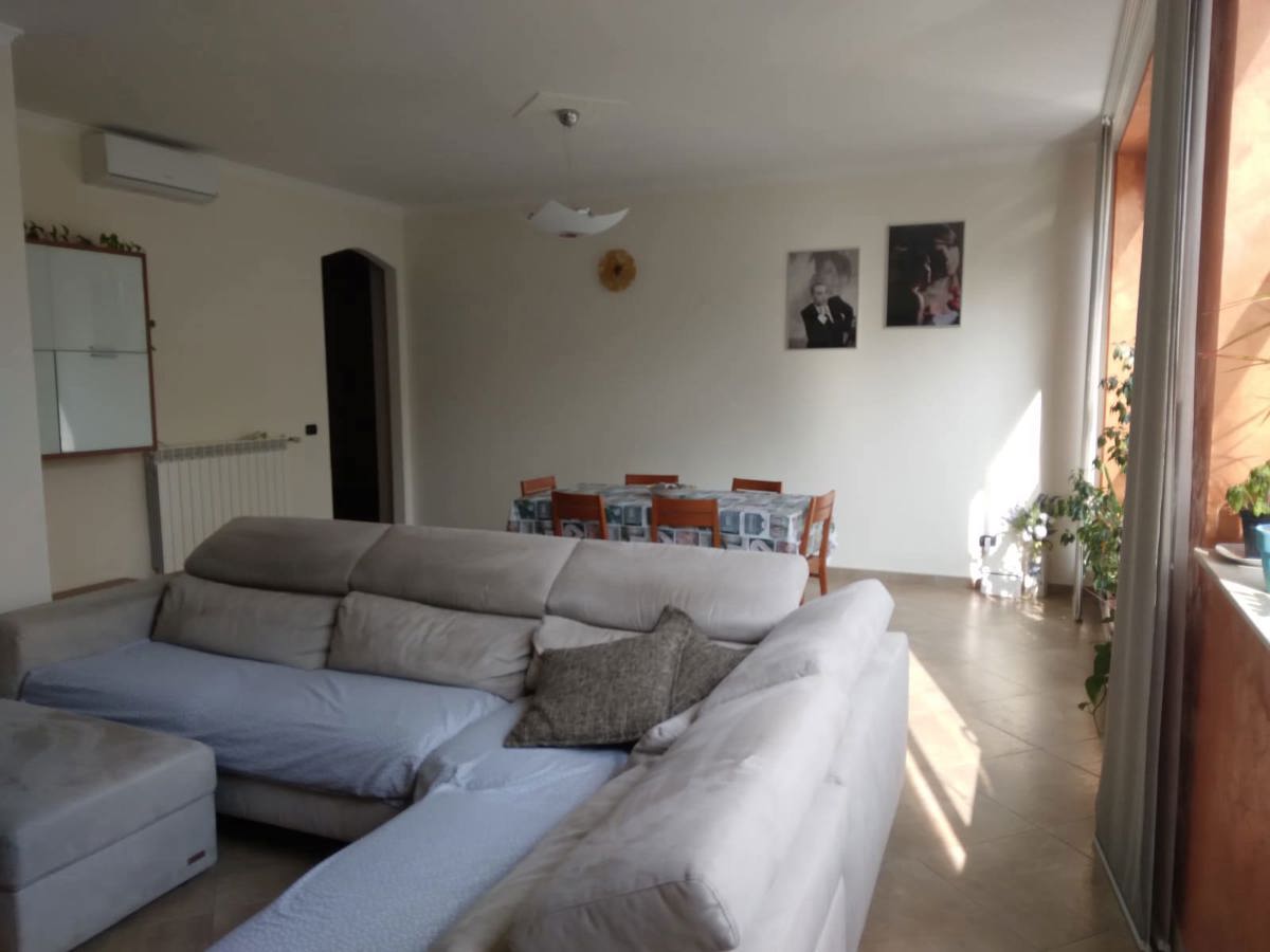 Foto 2 di 29 - Appartamento in vendita a Cremona