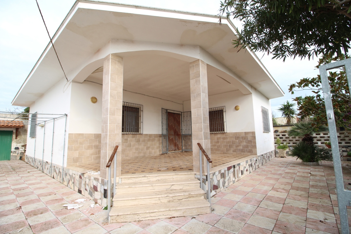 Foto 2 di 24 - Casa indipendente in vendita a Manduria