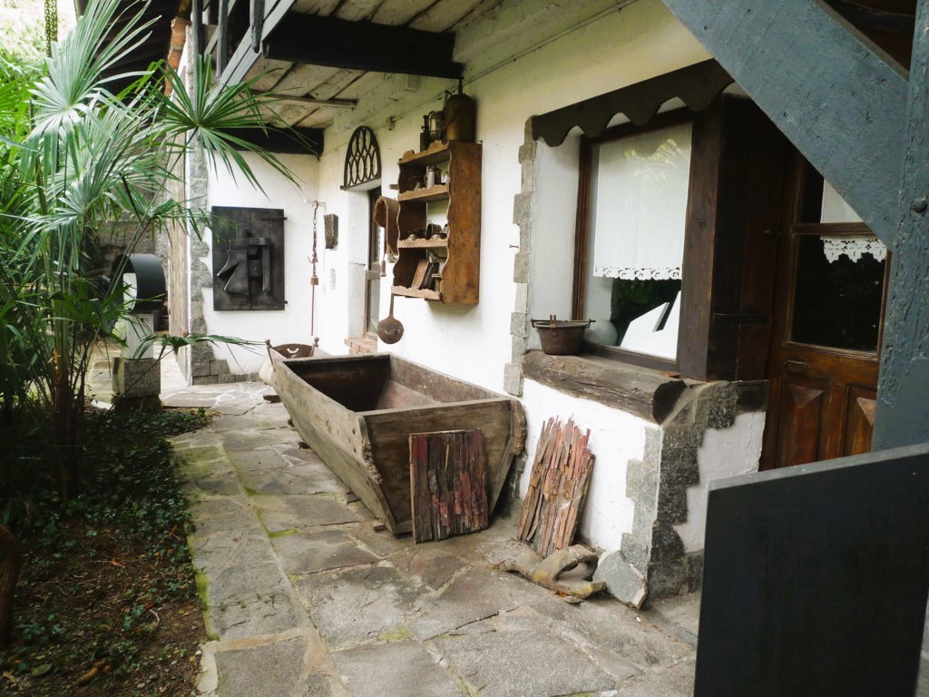 Foto 21 di 27 - Villa in vendita a Varallo Pombia