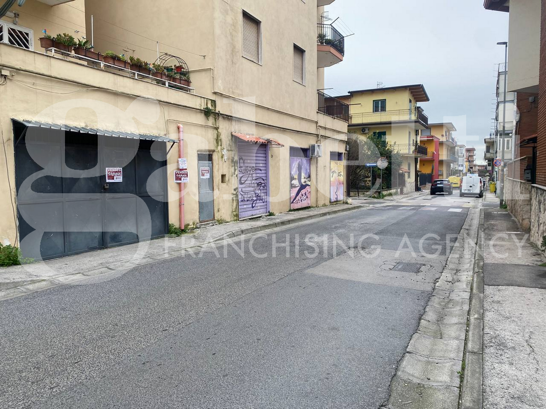 Foto 2 di 12 - Garage in vendita a Mugnano di Napoli