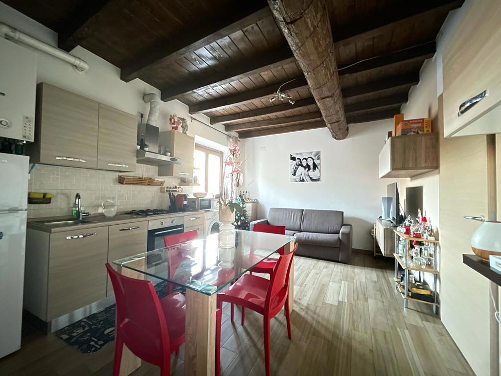 Foto 2 di 15 - Appartamento in vendita a Robecco sul Naviglio