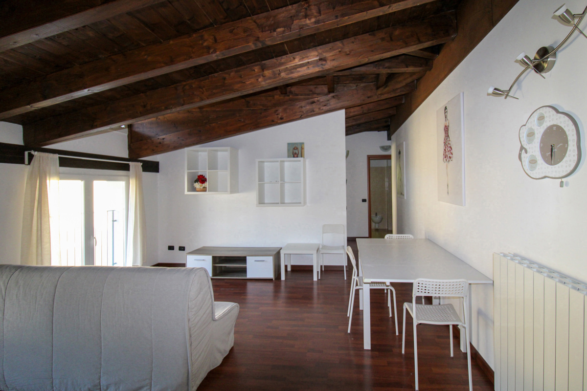 Foto 18 di 21 - Appartamento in affitto a Alta Valle Intelvi
