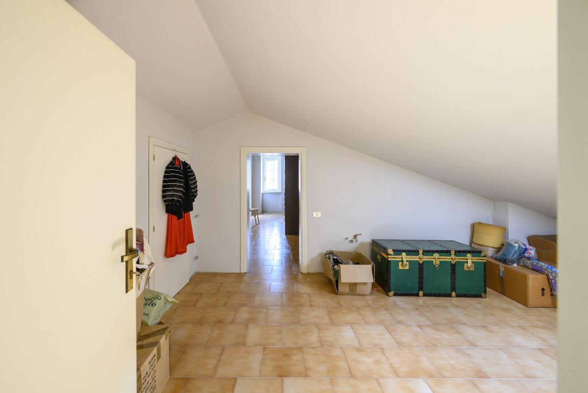 Foto 25 di 25 - Casa indipendente in vendita a Gubbio