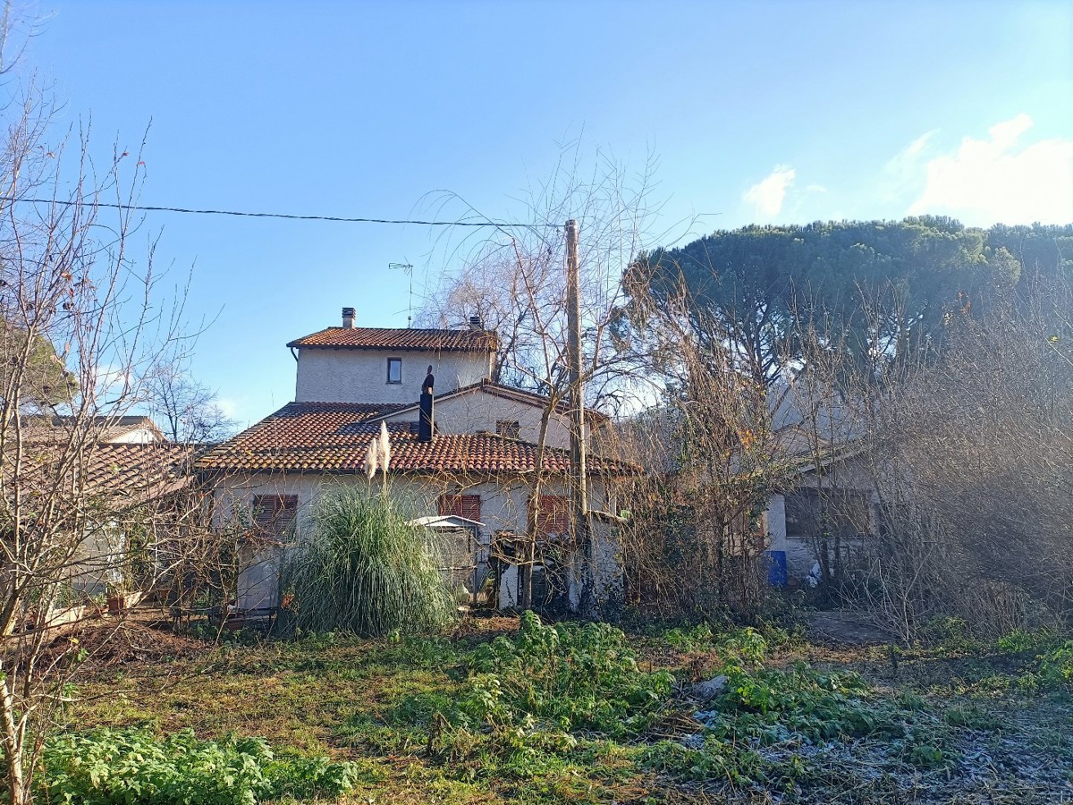 Foto 10 di 11 - Villa in vendita a Umbertide