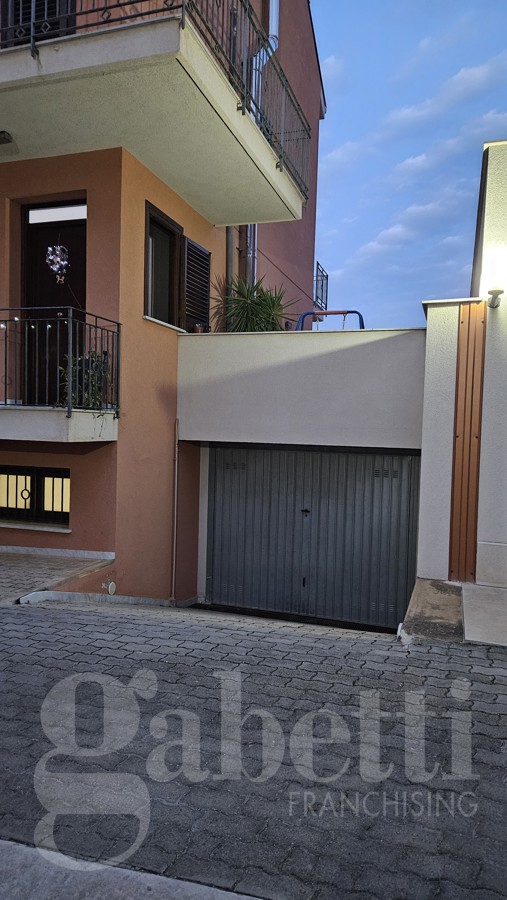 Foto 10 di 15 - Villa a schiera in vendita a Casteldaccia