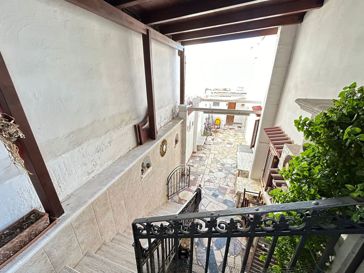 Foto 2 di 39 - Villa in vendita a Bari