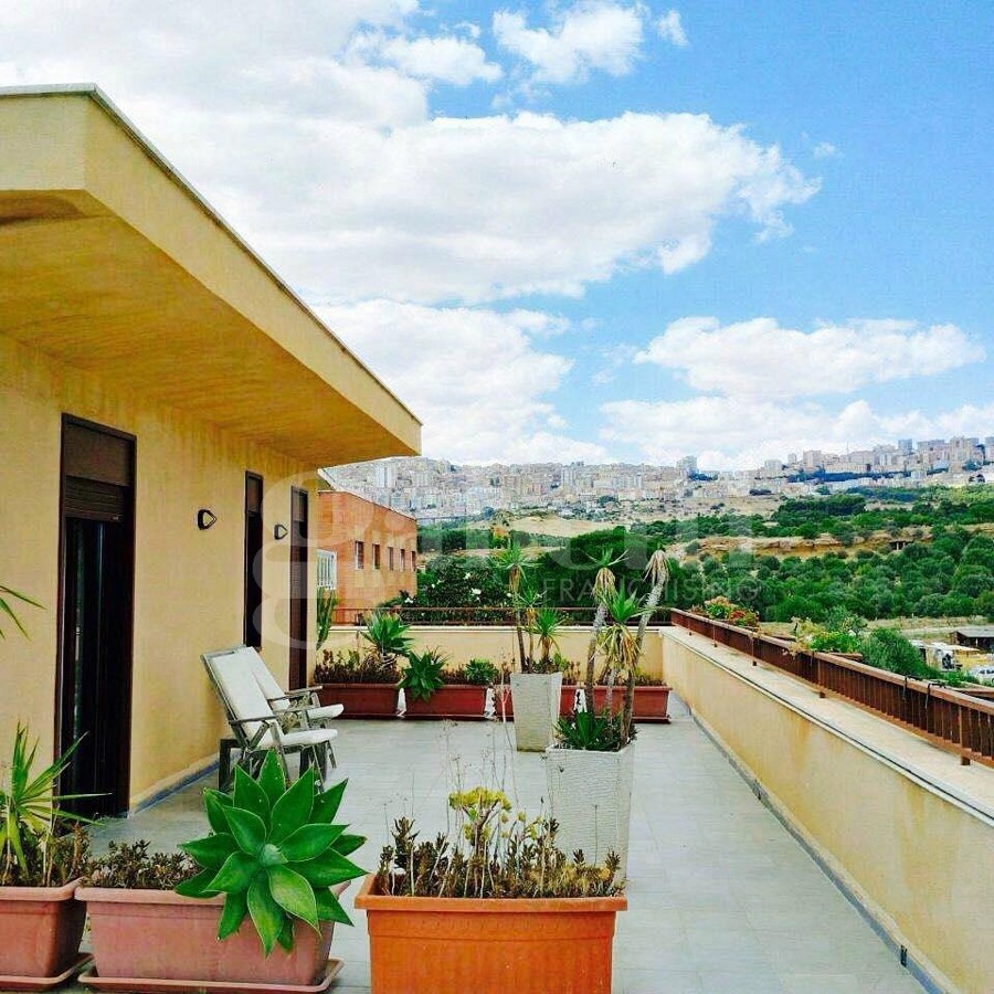 Foto 19 di 20 - Villa in vendita a Agrigento