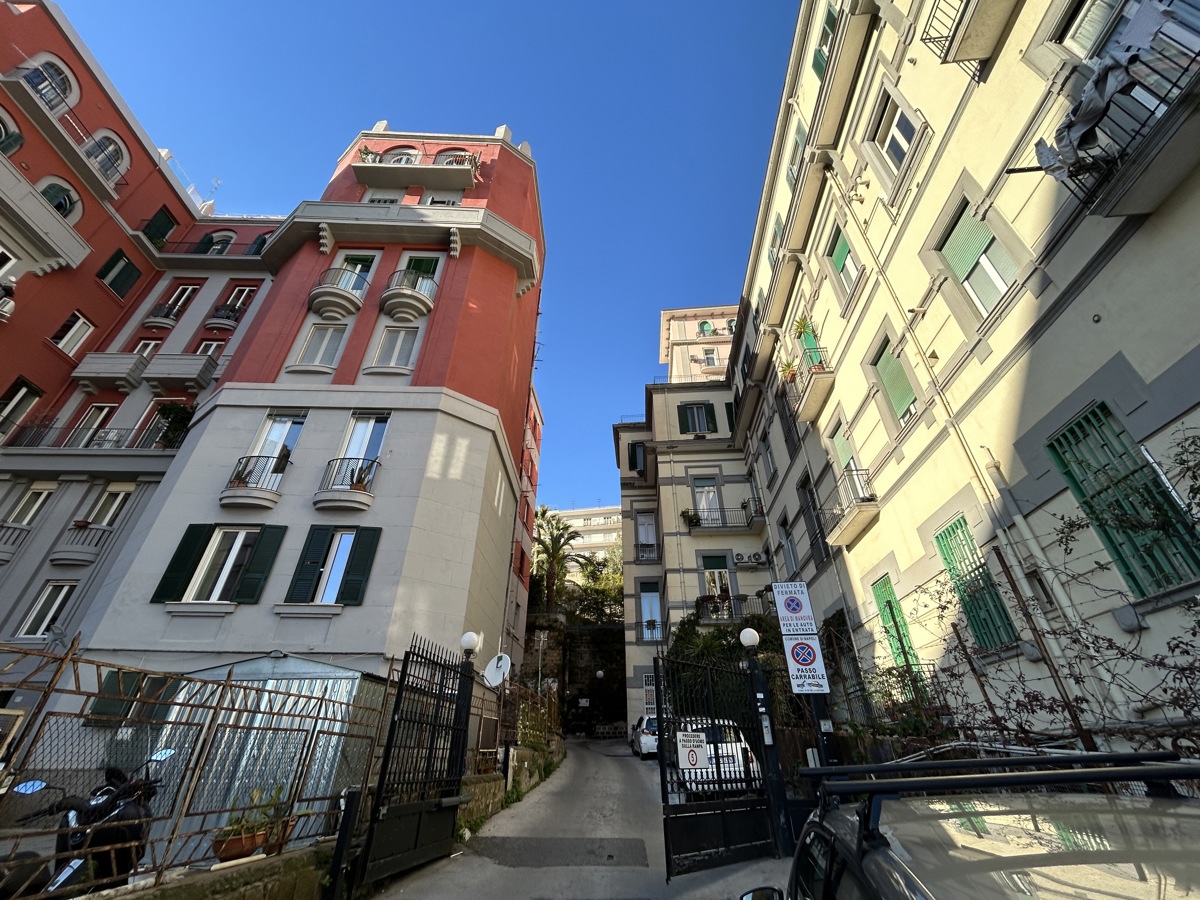 Foto 22 di 27 - Appartamento in vendita a Napoli