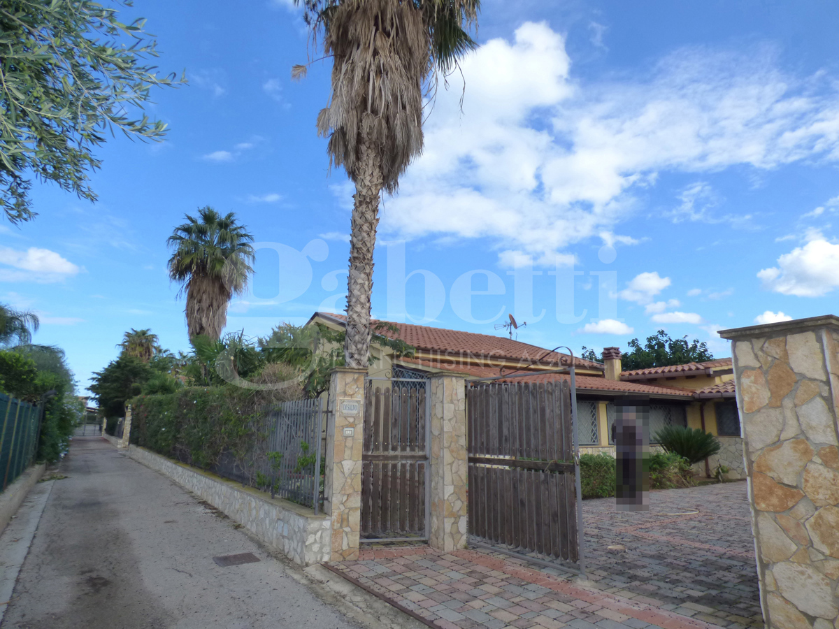 Foto 12 di 24 - Villa a schiera in vendita a Campofelice di Roccella